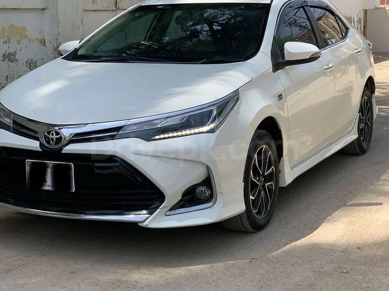 Toyota Altis Grande 2023