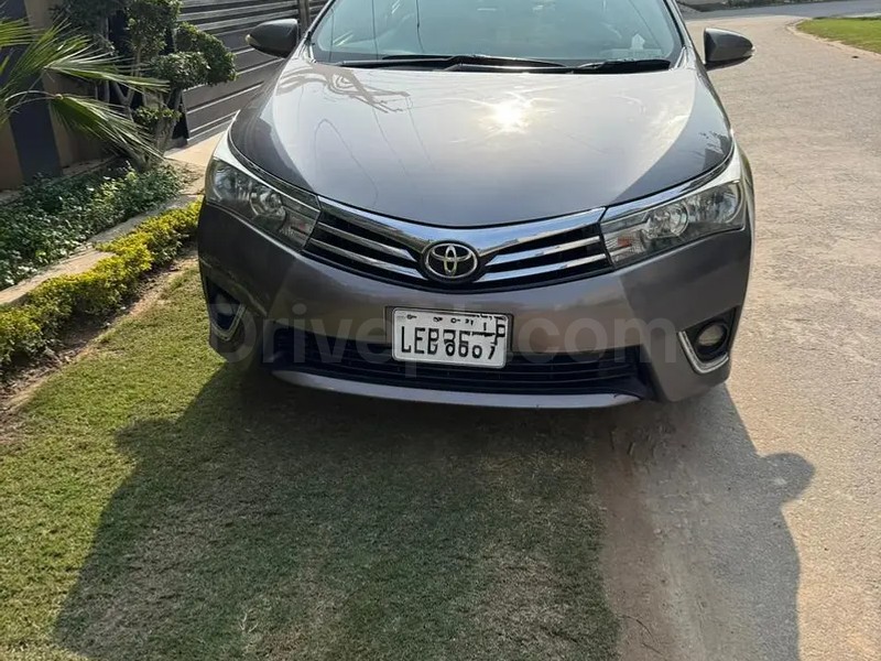 Toyota Altis Grande 2015