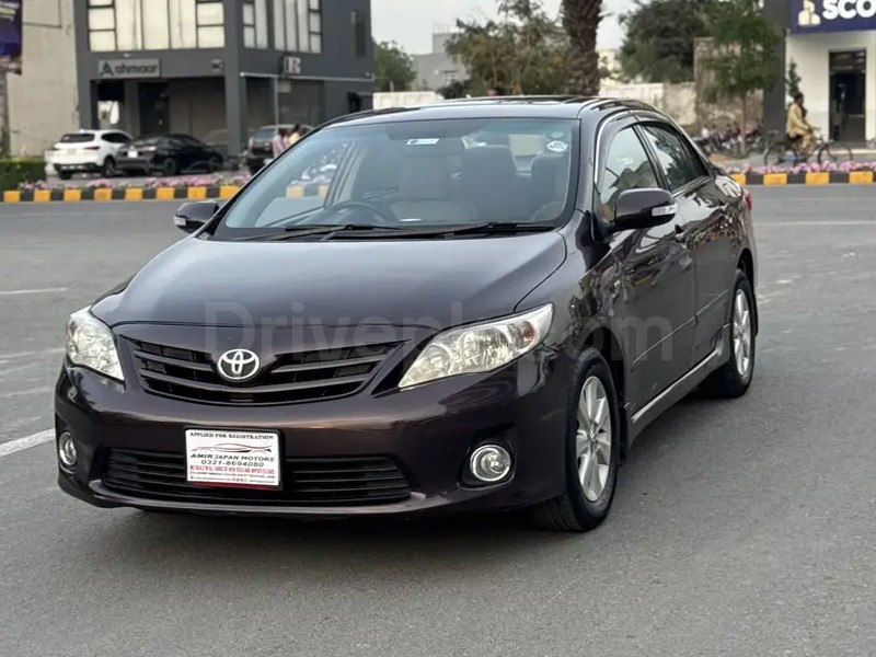 Toyota Corolla Altis 2013