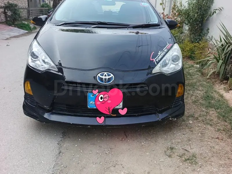 Toyota Aqua 2012