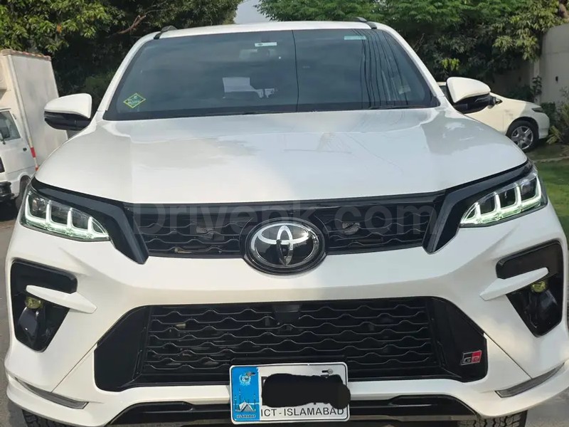 Toyota Fortuner 2023