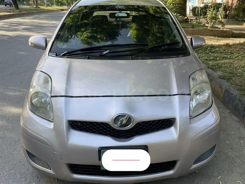 Toyota Vitz 2010