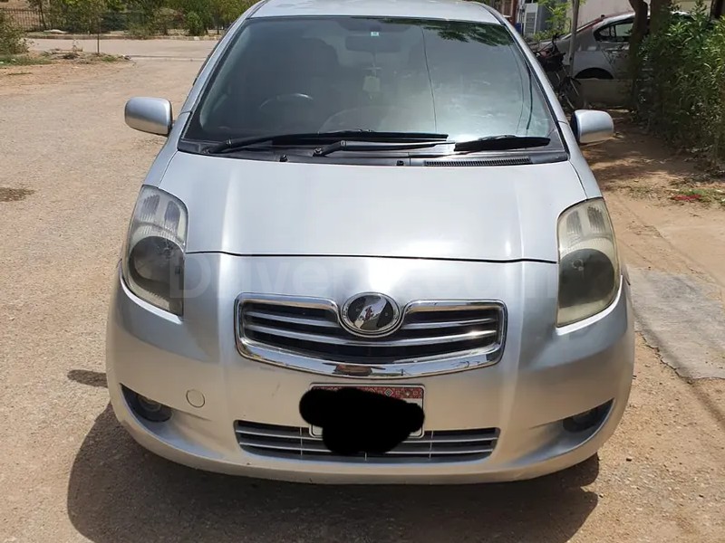 Toyota Vitz 2006