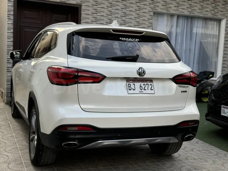 MG HS 2021