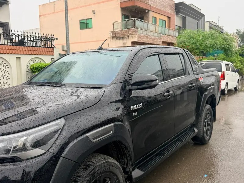 Toyota Hilux 2024