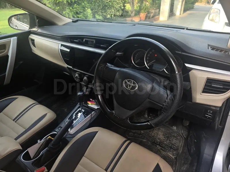 Toyota Corolla Altis 2016