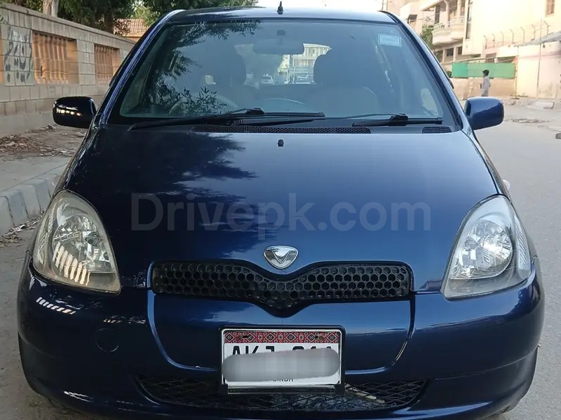 Toyota Vitz 2001