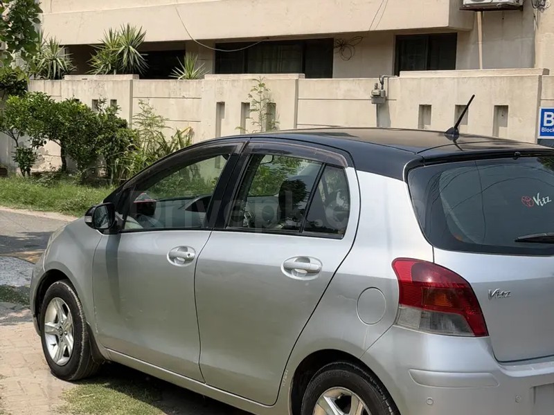 Toyota Vitz 2009