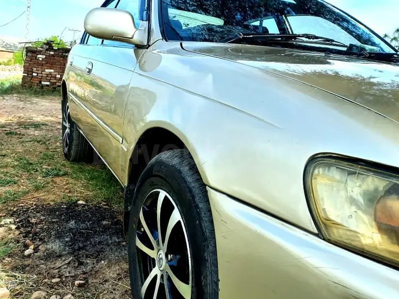 Toyota Corolla XE 1998