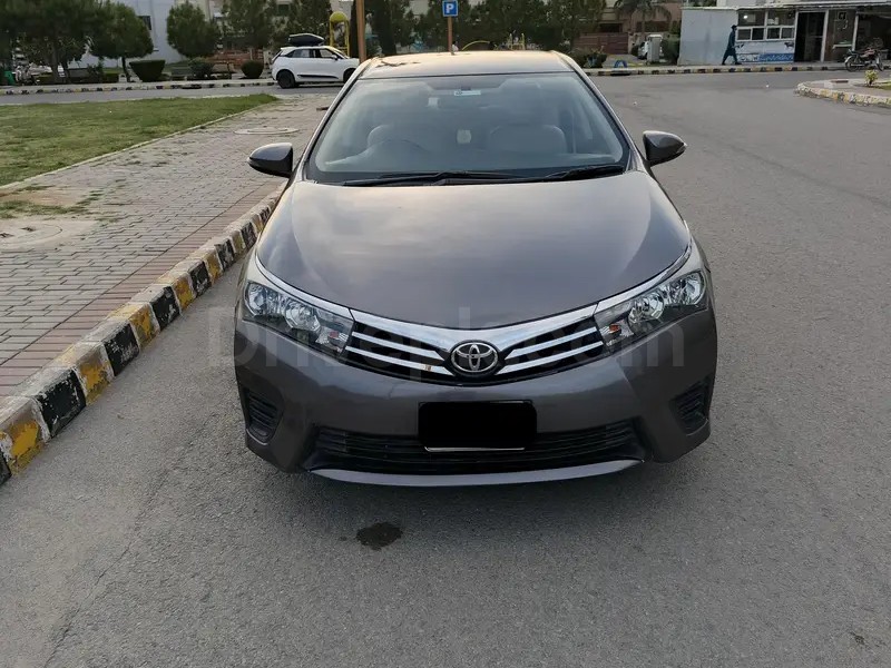 Toyota Corolla Altis 2015