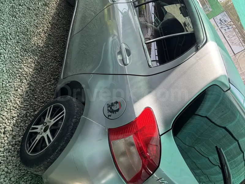 Toyota Vitz 2007