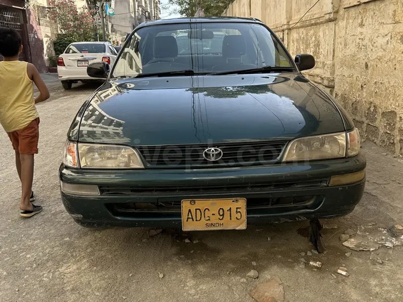 Toyota Corolla XE 2001