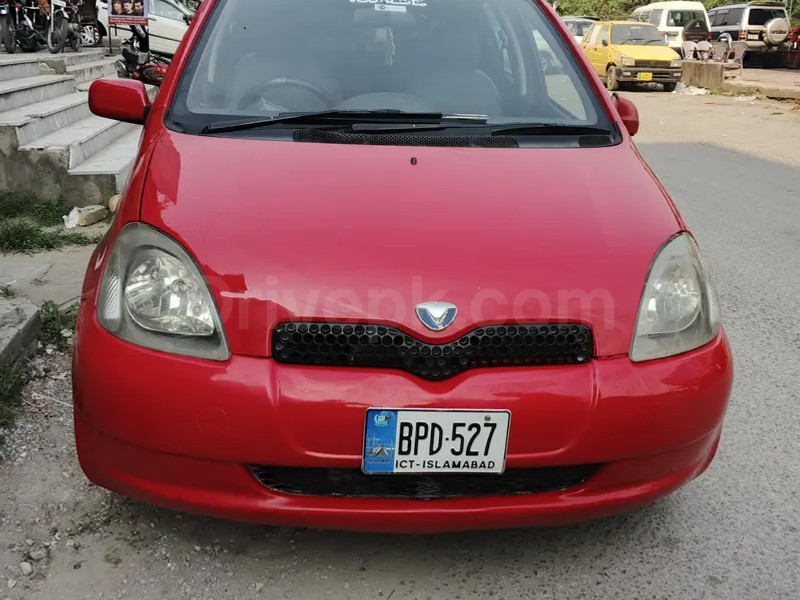 Toyota Vitz 2001