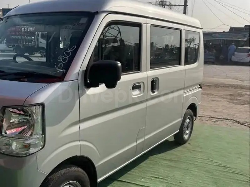 Suzuki Every 2025