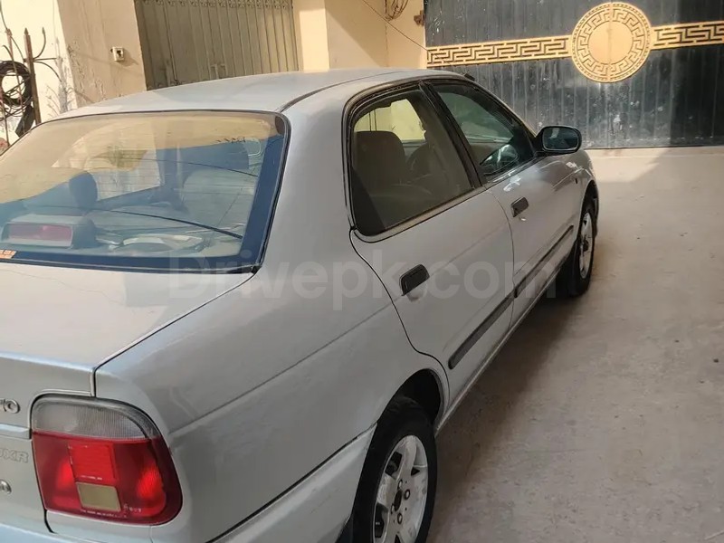 Suzuki Baleno 2005
