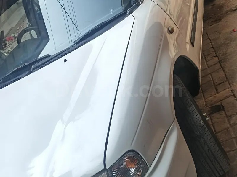 Suzuki Baleno 2000