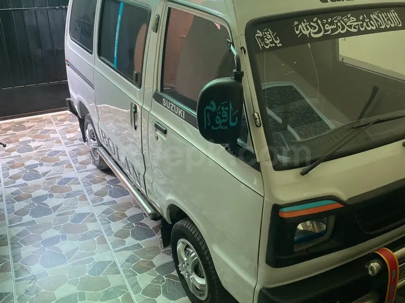 Suzuki Bolan 2017