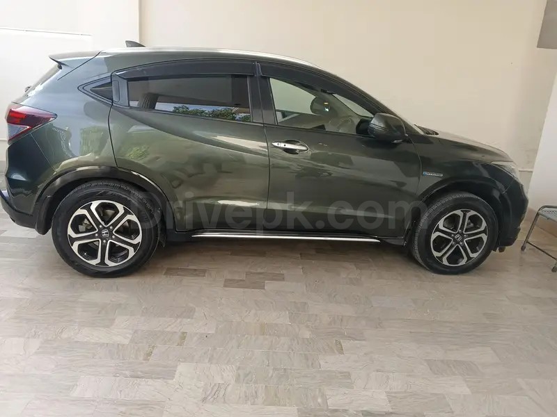 Honda Vezel 2016