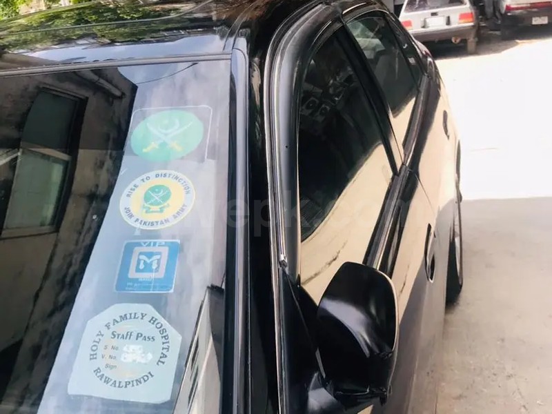 Honda Civic EXi 2001