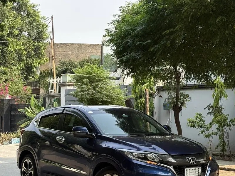 Honda Vezel 2016