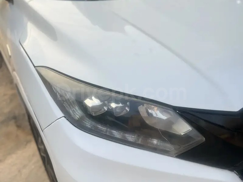Honda Vezel 2015