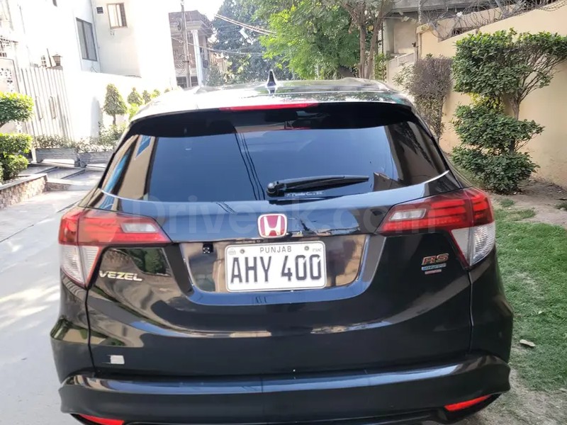 Honda Vezel 2016
