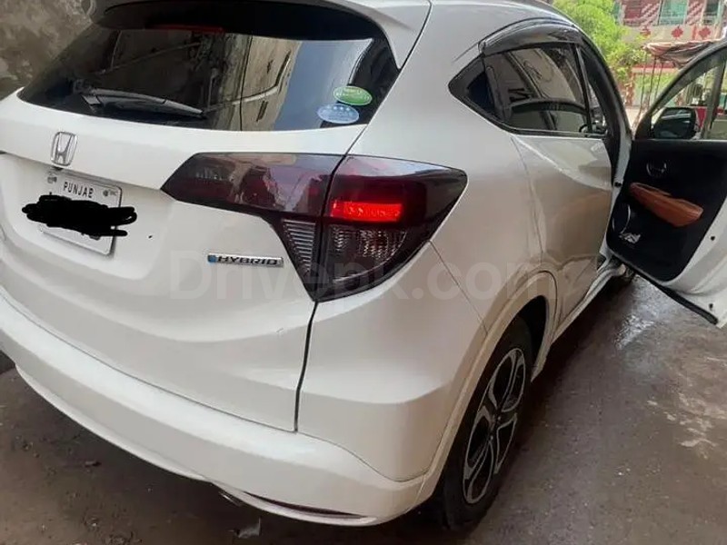 Honda Vezel 2016