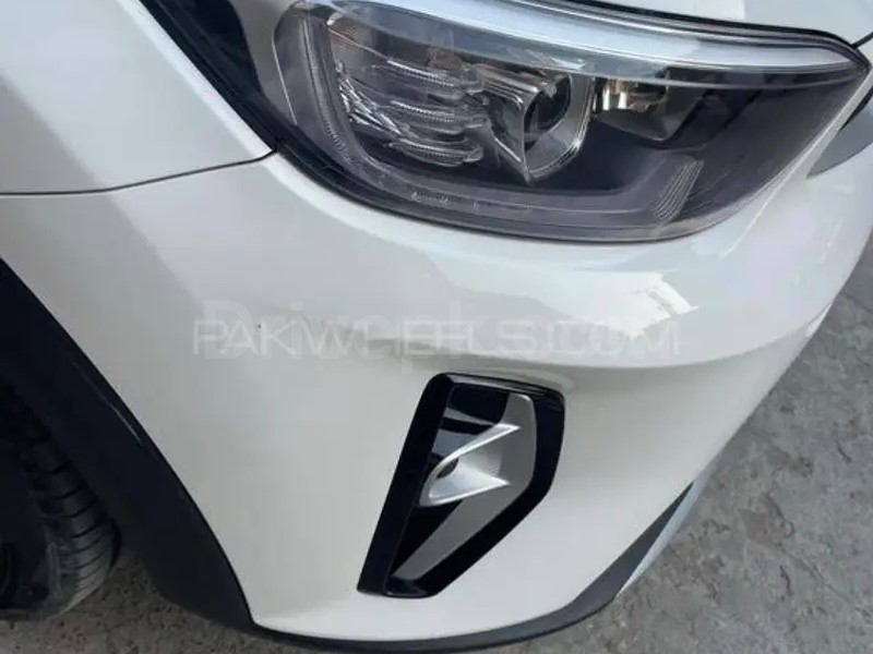 KIA STONIC 2025