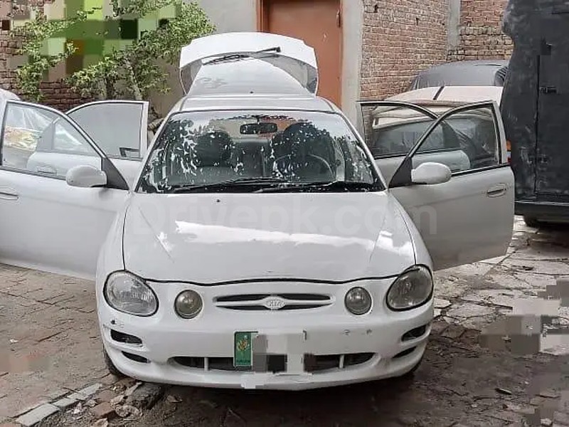 KIA Spectra 2001