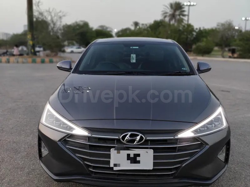 Hyundai Elantra 2025