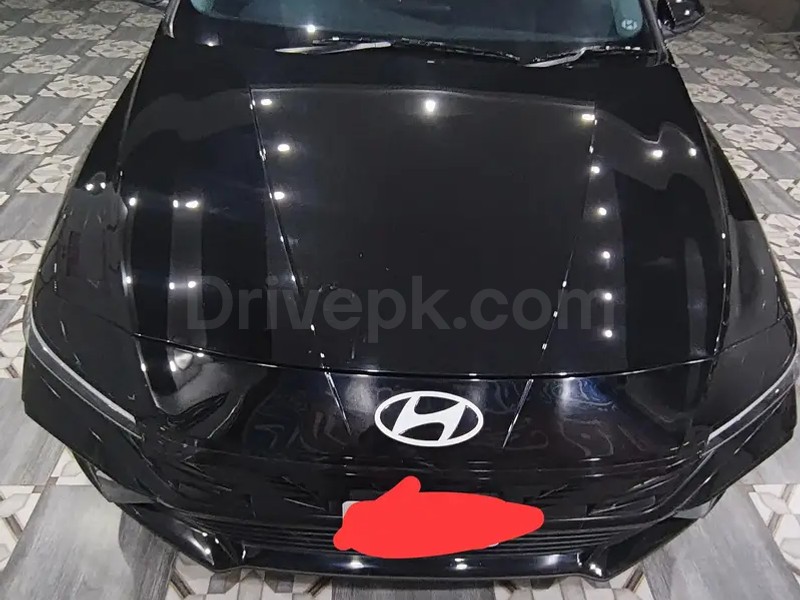 Hyundai Elantra 2025