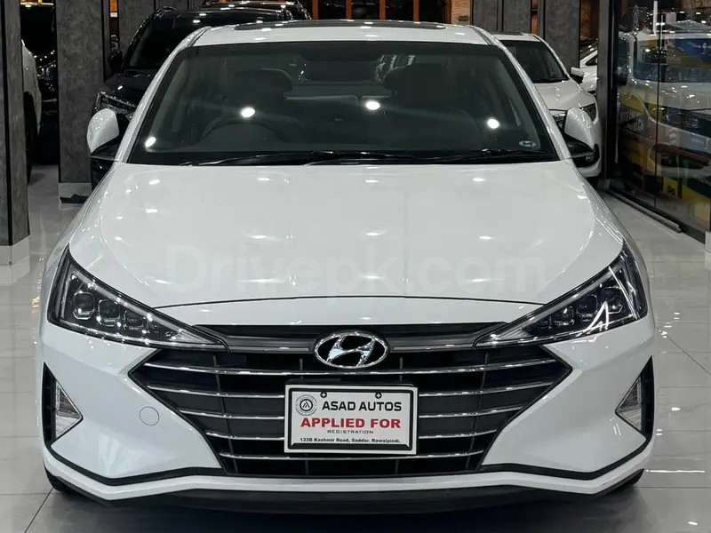Hyundai Elantra 2024