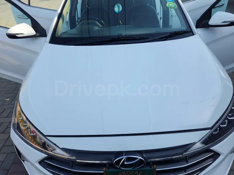 Hyundai Elantra 2021