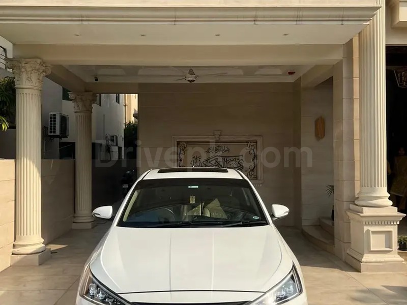 Hyundai Elantra 2022
