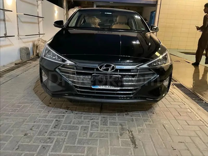 Hyundai Elantra 2024