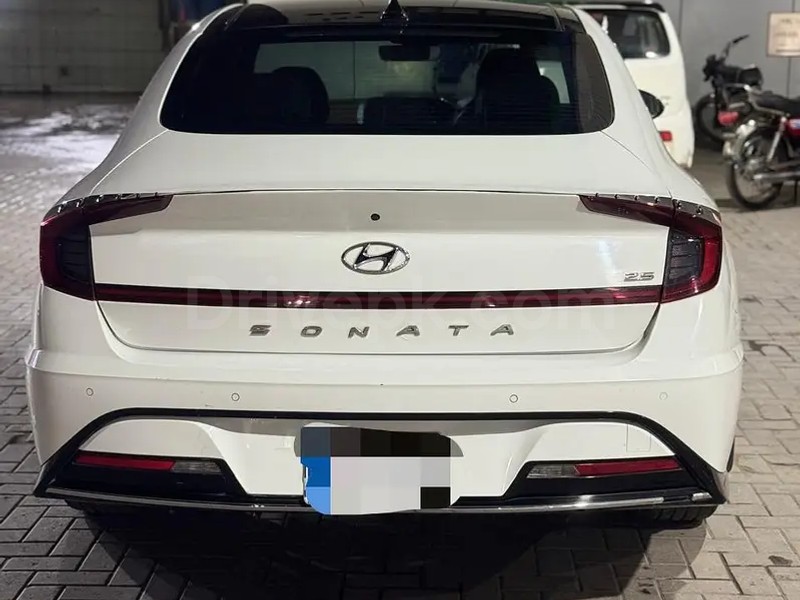 Hyundai Sonata 2022