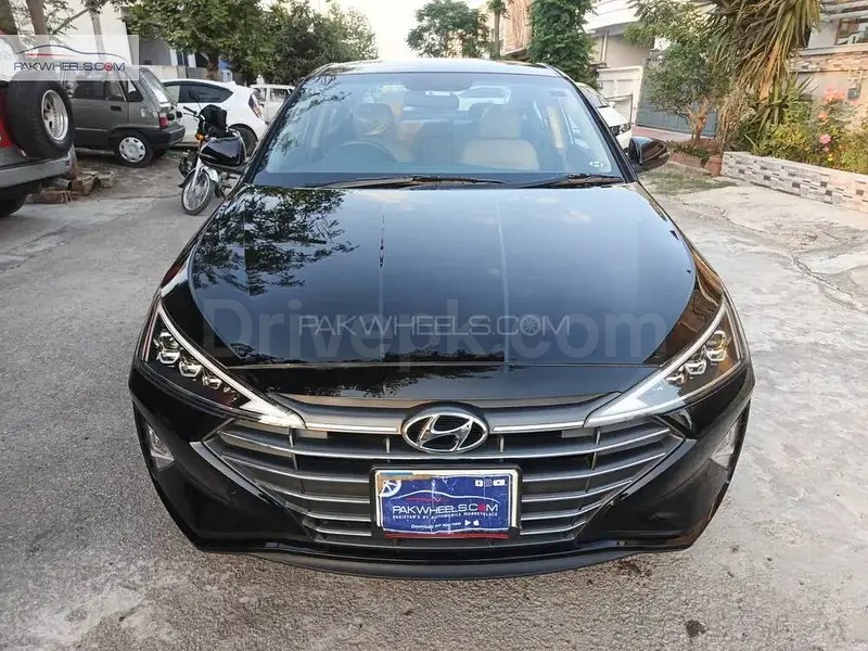 Hyundai Elantra 2025