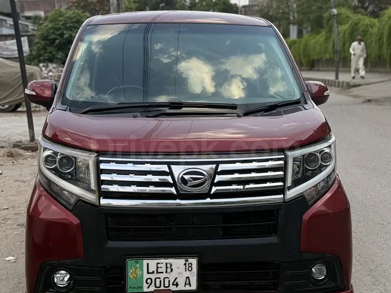 Daihatsu Move 2015