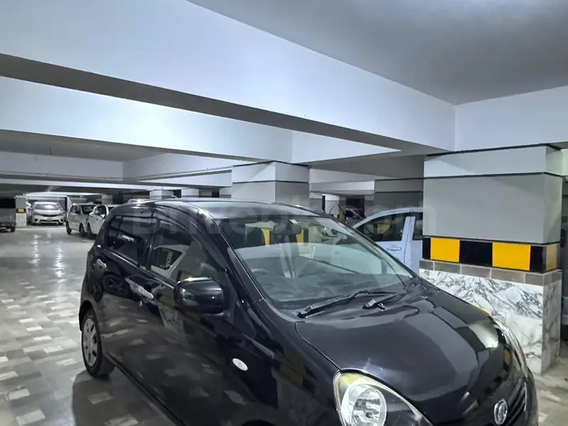 Daihatsu Mira 2015