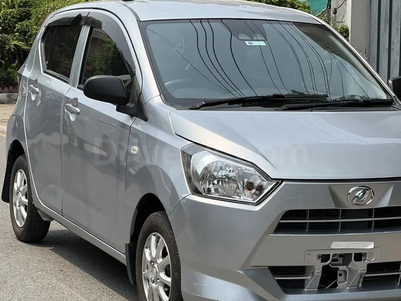 Daihatsu Mira 2021