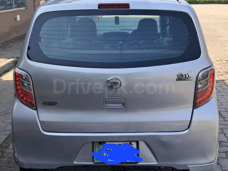 Daihatsu Mira 2012