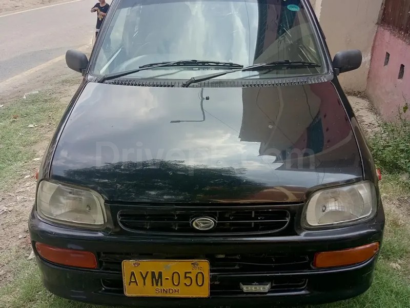 Daihatsu Cuore 2012