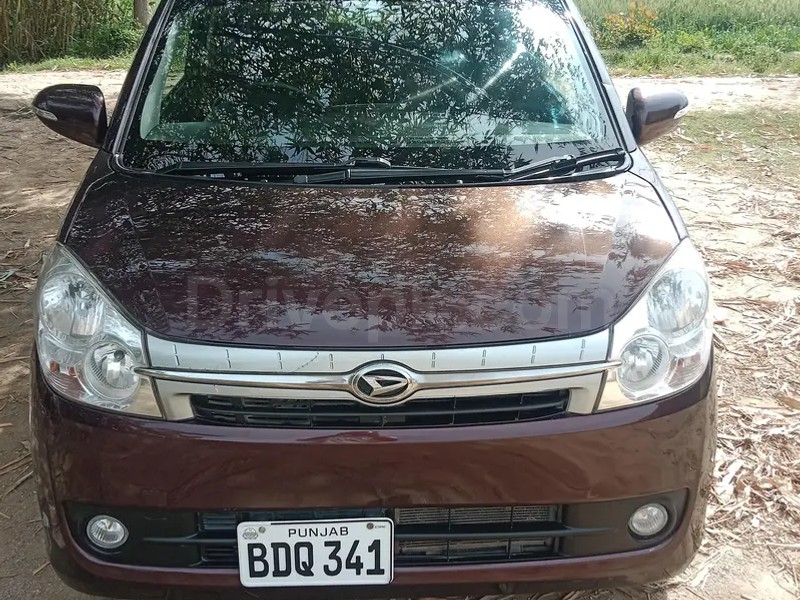 Daihatsu Mira 2010