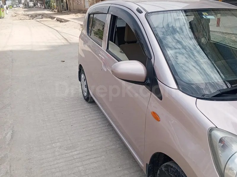 Daihatsu Mira 2017