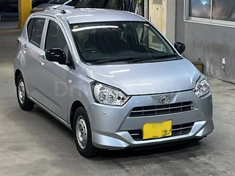 Daihatsu Mira 2023