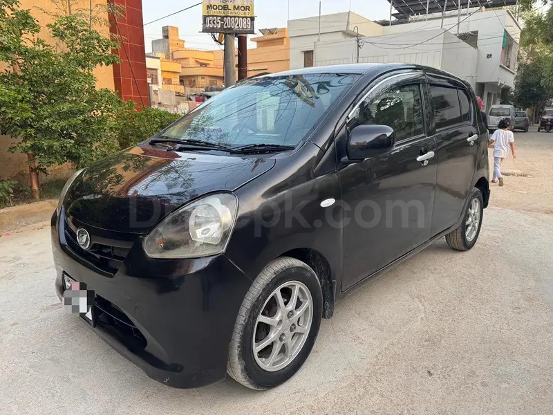 Daihatsu Mira 2015