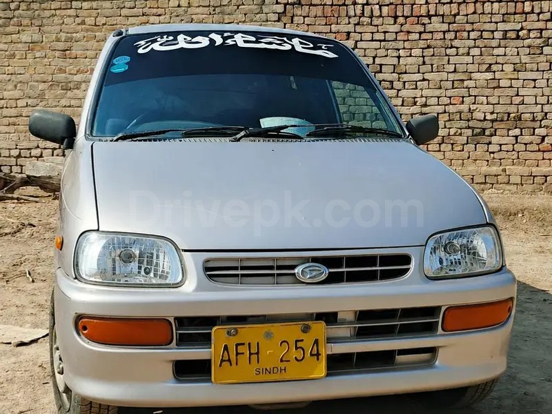 Daihatsu Cuore 2003