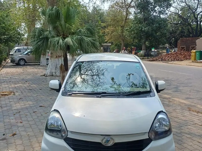 Daihatsu Mira 2016