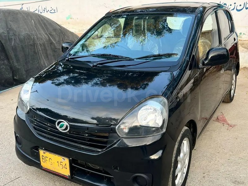 Daihatsu Mira 2012