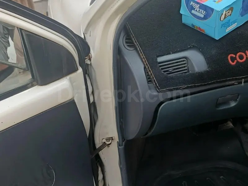 Daihatsu Cuore 2011